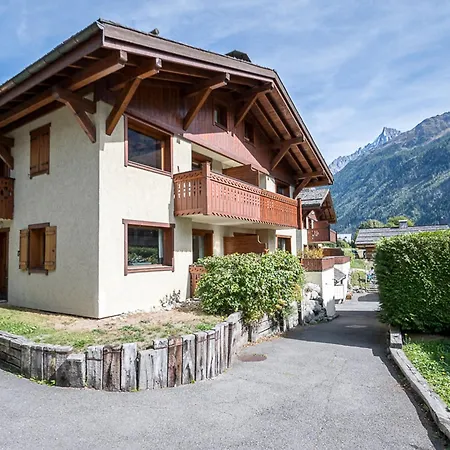 De Charme 6 Pers. Face Au Mont-blanc, A 750m Du Centre - Balcon Et Parking Inclus - Fr-1-343-169 Apartment
